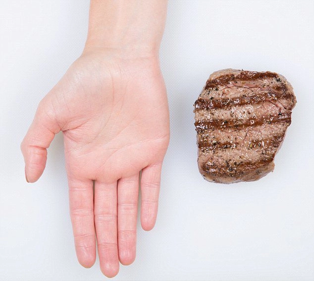 Mc diệp chi giảm 5kg sau 2 tuần nhờ ăn kiêng chế độ 168 chỉ dựa vào một bàn tay