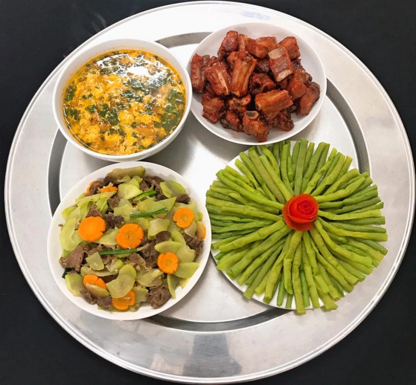 Mẹ 2 con chia sẻ những mâm cơm đón gió mùa về chị em rần rần hỏi kinh nghiệm
