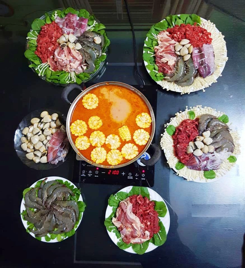 Mẹ 2 con khoe những nồi lẩu nóng bỏng lưỡi hội chị em xem xong thắc mắc nhất 1 điều