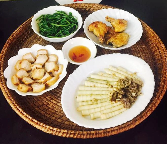 Mẹ đảm cứ vào bếp là phải nấu ngon dọn lên mâm phải đẹp khiến chồng con thích mê