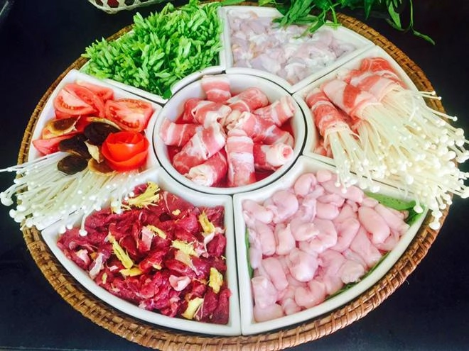 Mẹ đảm khoe những bữa lẩu đẹp mắt khiến hội chị em phải thốt lên ngon không chịu nổi