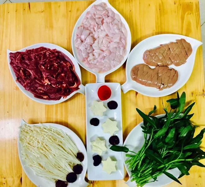 Mẹ đảm khoe những bữa lẩu đẹp mắt khiến hội chị em phải thốt lên ngon không chịu nổi