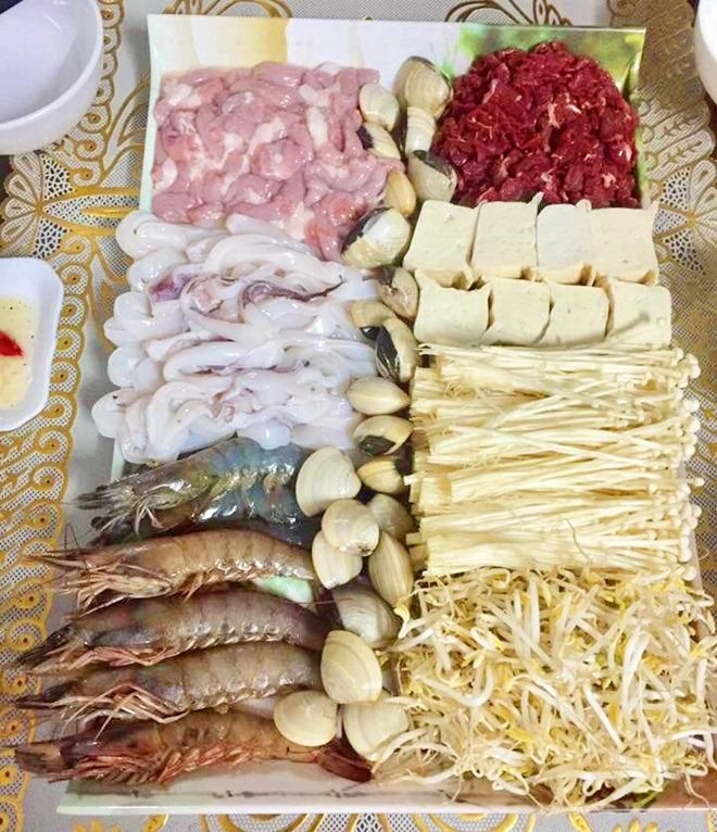 Mẹ đảm khoe những bữa lẩu đẹp mắt khiến hội chị em phải thốt lên ngon không chịu nổi