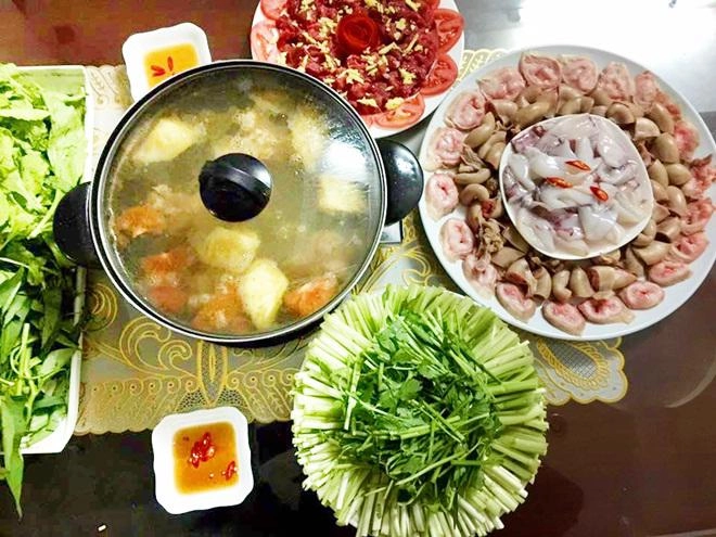 Mẹ đảm khoe những bữa lẩu đẹp mắt khiến hội chị em phải thốt lên ngon không chịu nổi