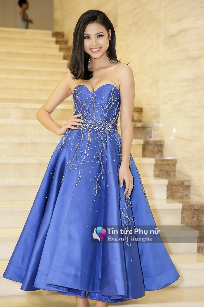 Mẹ đỗ mỹ linh ăn mặc giản dị lặng lẽ ngắm nhìn con gái làm giám khảo tại hhvn 2018