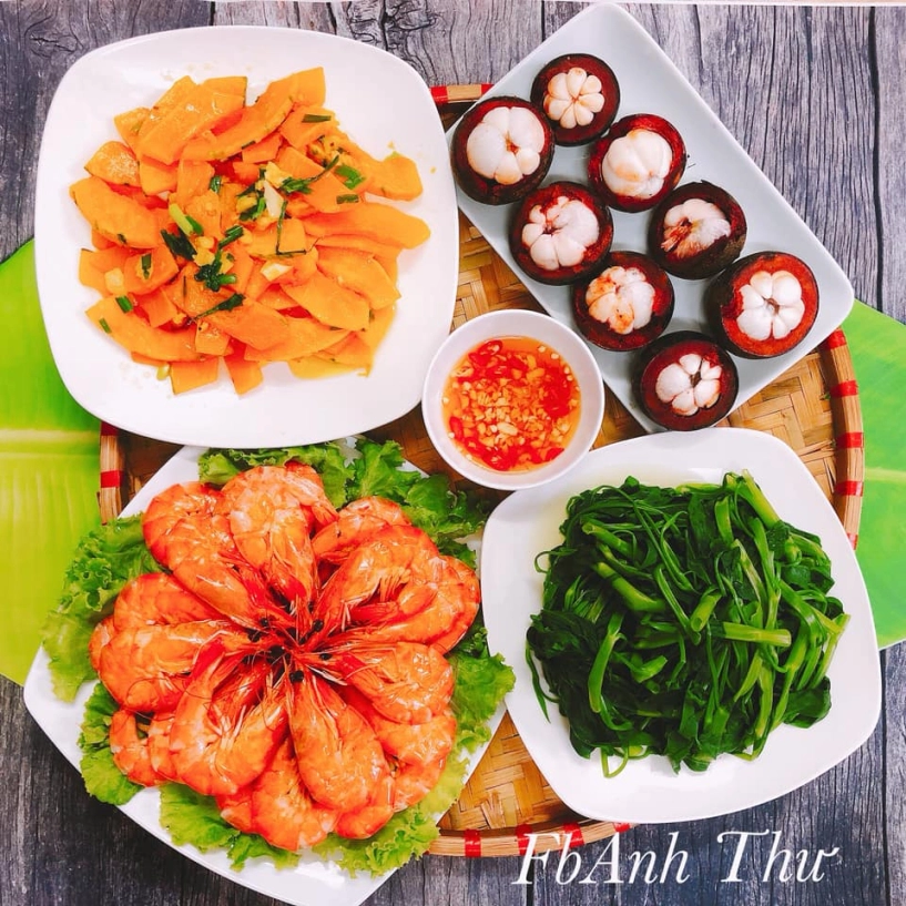 Mẹ dược sĩ chỉ nấu cơm nhà nhưng hội chị em nhìn thấy đòi chấm ngay điểm 10