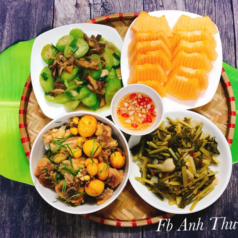 Mẹ dược sĩ chỉ nấu cơm nhà nhưng hội chị em nhìn thấy đòi chấm ngay điểm 10