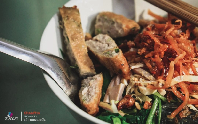 Miến trộn mực khô chiên giòn 15 năm duy nhất ở hà nội giải ngấy giữa mùa hè nóng bức