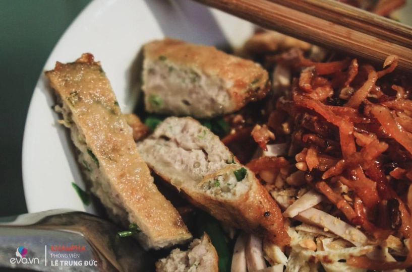 Miến trộn mực khô chiên giòn 15 năm duy nhất ở hà nội giải ngấy giữa mùa hè nóng bức
