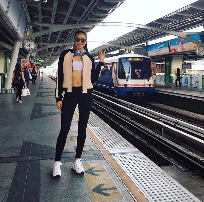 Minh chứng cho thấy không cần tiếp thị cơ thể ngọc trinh angela phương trinh vẫn đẹp bất bại
