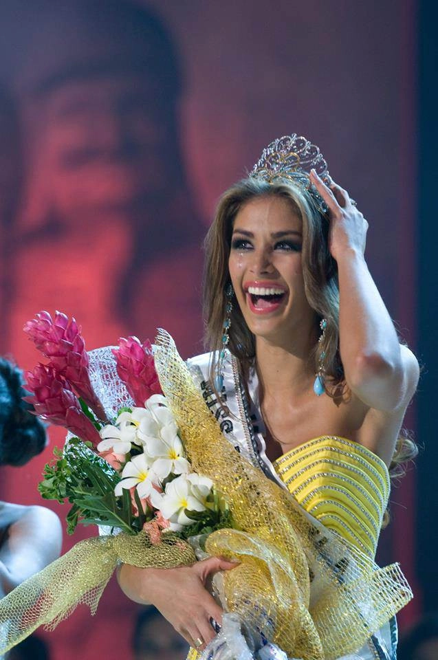 Miss universe đẹp nhất thế giới quay lại việt nam tham dự hoa hậu hoàn vũ 2017