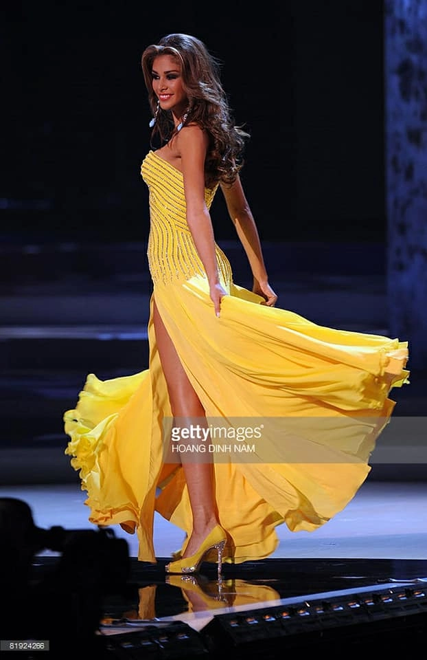 Miss universe đẹp nhất thế giới quay lại việt nam tham dự hoa hậu hoàn vũ 2017