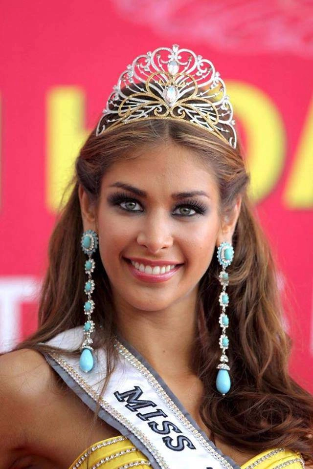 Miss universe đẹp nhất thế giới quay lại việt nam tham dự hoa hậu hoàn vũ 2017