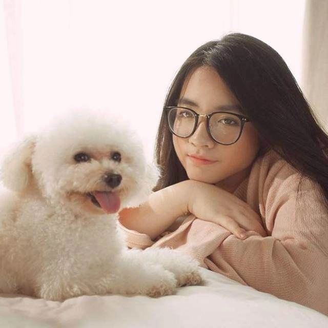 Mới 17 tuổi con gái hiền thục đã cao như người mẫu và dự đoán xinh chẳng thua mẹ