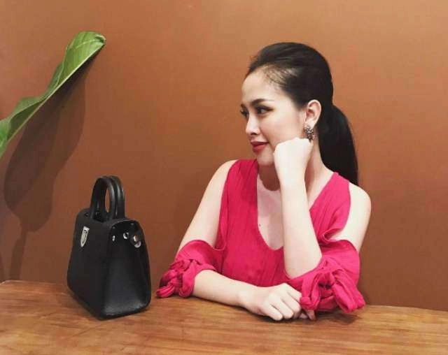 Mới sinh vài hôm chị dâu bảo thy gây choáng khi xuất hiện với nhan sắc đẹp không góc chết