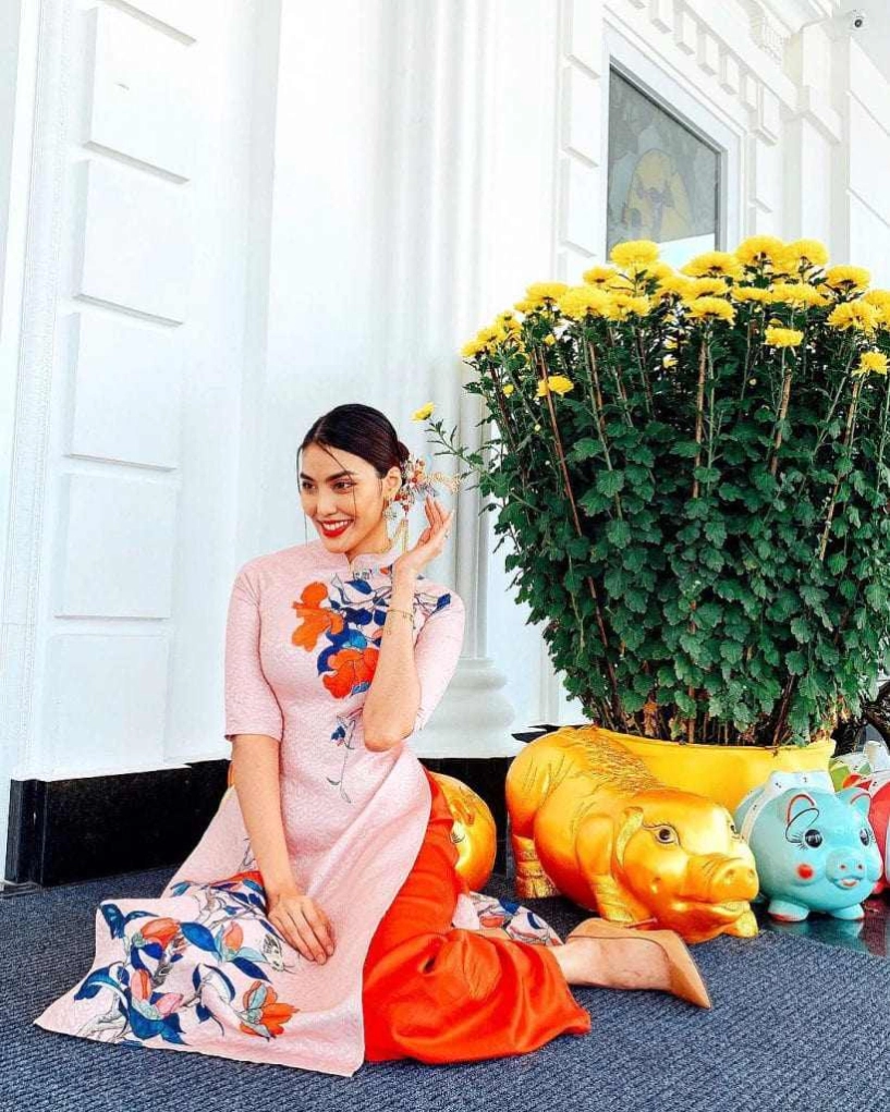 Mới vài ngày tết lan khuê chi pu đã lộ thân hình phì nhiêu còn bảo anh thì