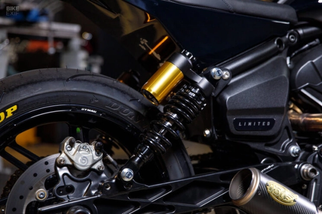 Một chiếc indian scout độ chất lừ đến từ roland sands design