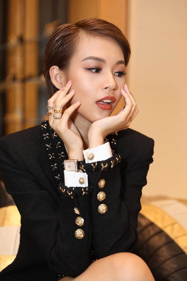 Một năm sau chiến thắng gà cưng của hồ ngọc hà vẫn bị chê chìm nghỉm
