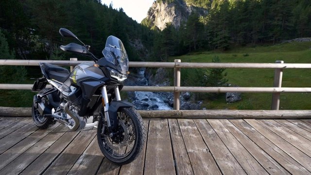 Moto guzzi giới thiệu stelvio trước thềm sự kiện eicma 2023