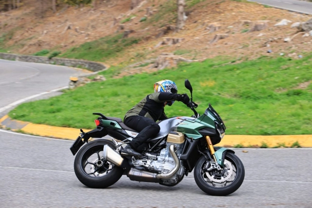 Moto guzzi v100 mandello chính thức đổ bộ việt nam với giá hơn nửa tỷ đồng