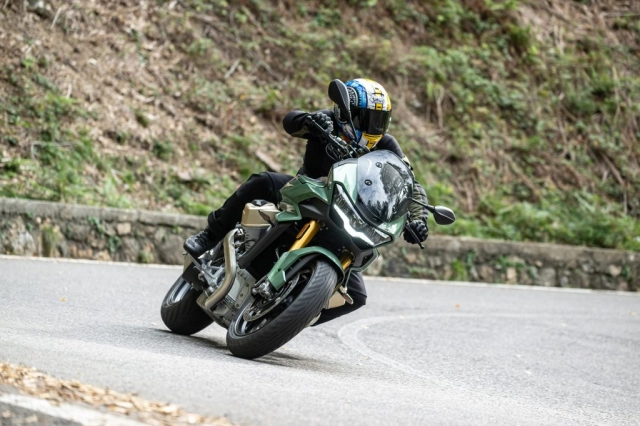 Moto guzzi v100 mandello chính thức đổ bộ việt nam với giá hơn nửa tỷ đồng