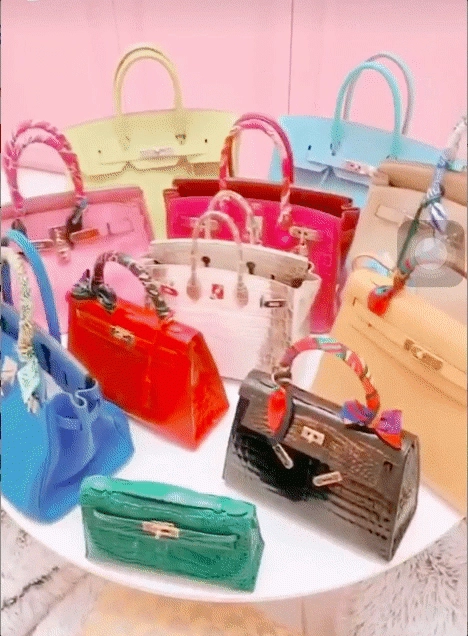 Mua một chiếc túi hermes đã mất một căn nhà vậy mà ngọc trinh có đến 11 chiếc