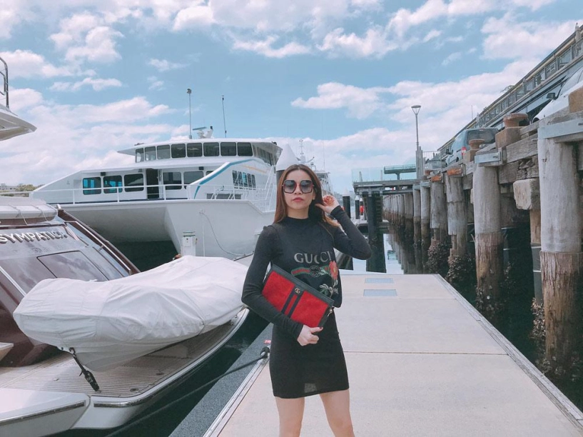 Năm 2018 đến rồi diện đồ đỏ chất như hồ ngọc hà để cả năm rực rỡ