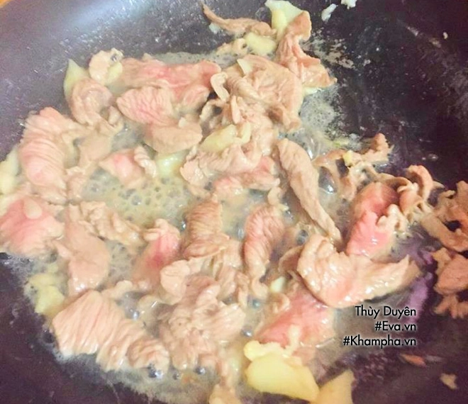 Nấm bào ngư xào thịt bò nhanh gọn vừa lạ vừa ngon