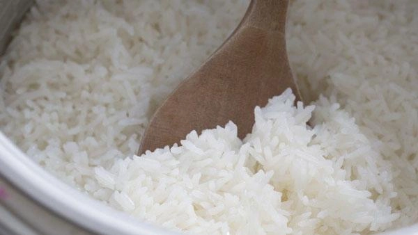 Nếu cứ làm những việc này khi nấu cơm sẽ vừa mất chất lại gây hại cả nhà