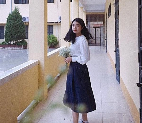 Ngắm không chán mắt nhan sắc nữ sinh lạng sơn tặng hoa ông kim jong un sáng nay