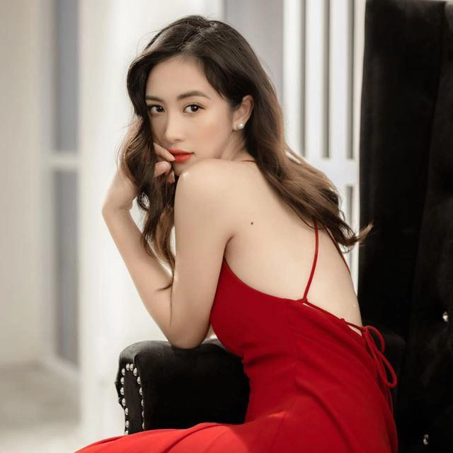 Ngỡ ngàng trước nhan sắc của các cô bé trà sữa đình đám một thời nhất là người thứ 3