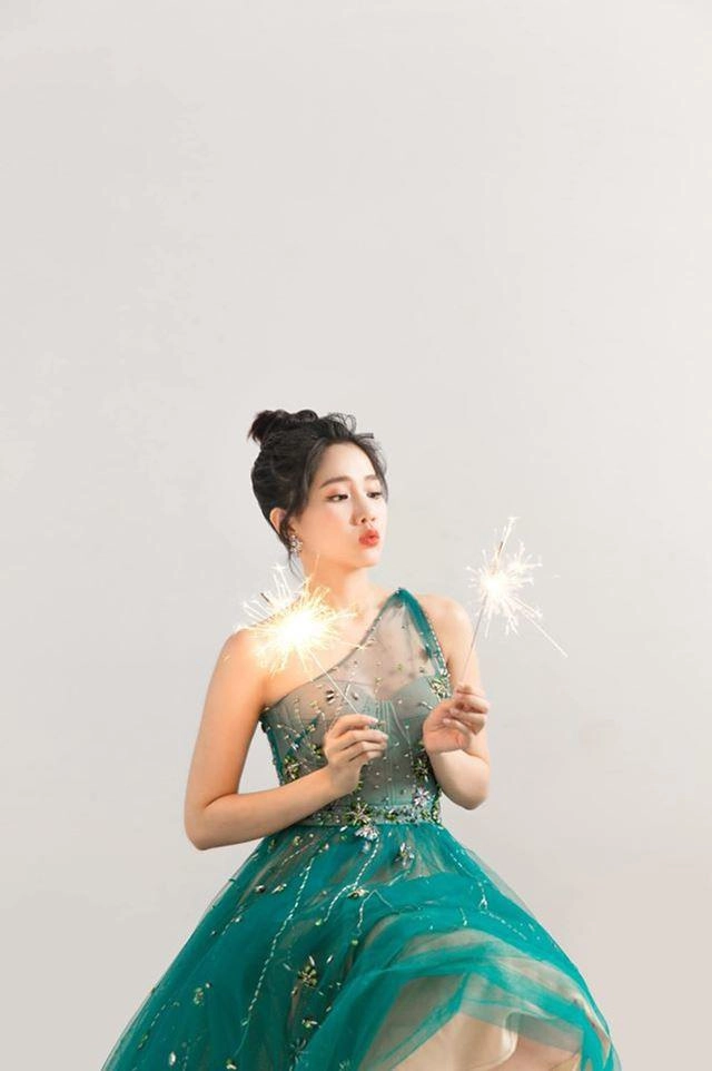 Ngỡ ngàng trước nhan sắc của các cô bé trà sữa đình đám một thời nhất là người thứ 3
