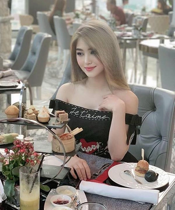 Ngỡ ngàng trước nhan sắc mới của hương tràm fan chỉ biết thốt lên hai từ người lạ