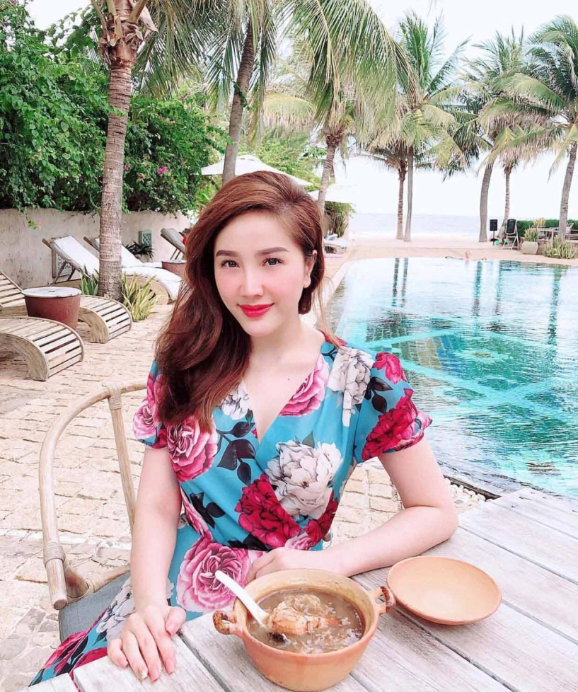 nhắm mắt thấy mùa hè cùng kiểu váy được tăng thanh hà chi pu yêu mê mệt