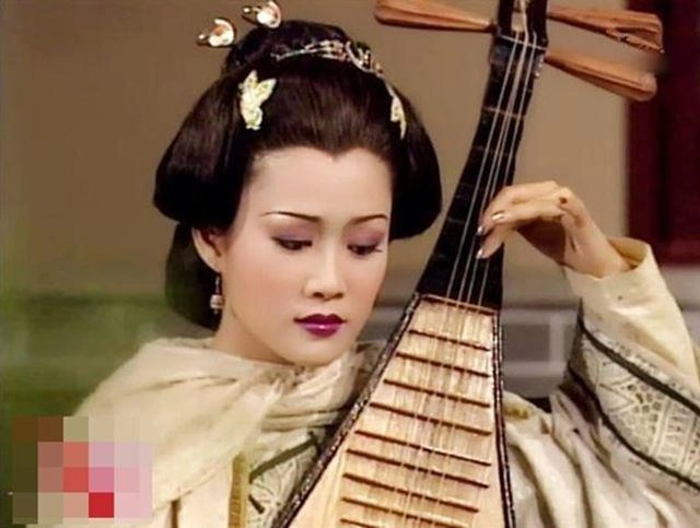 Nhan sắc của nàng kỹ nữ đẹp nhất trung hoa khiến hai vị hoàng đế mất cả giang sơn