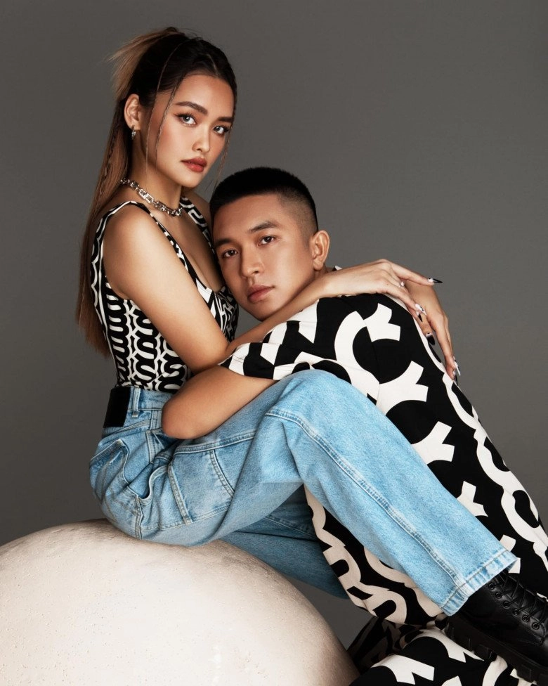 Nhan sắc một 9 một 10 của cặp bạn thân tikoker đình đám có người là rich kid từ trong trứng