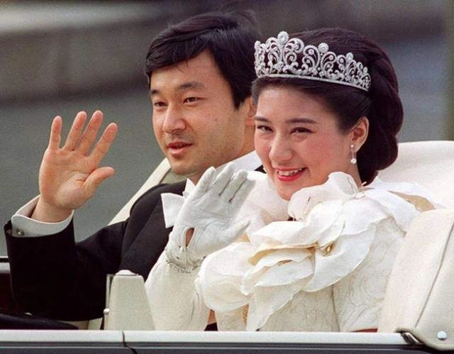 Nhan sắc người phụ nữ làm thái tử mê mệt quyết theo đuổi khiến hoàng gia nhật náo động