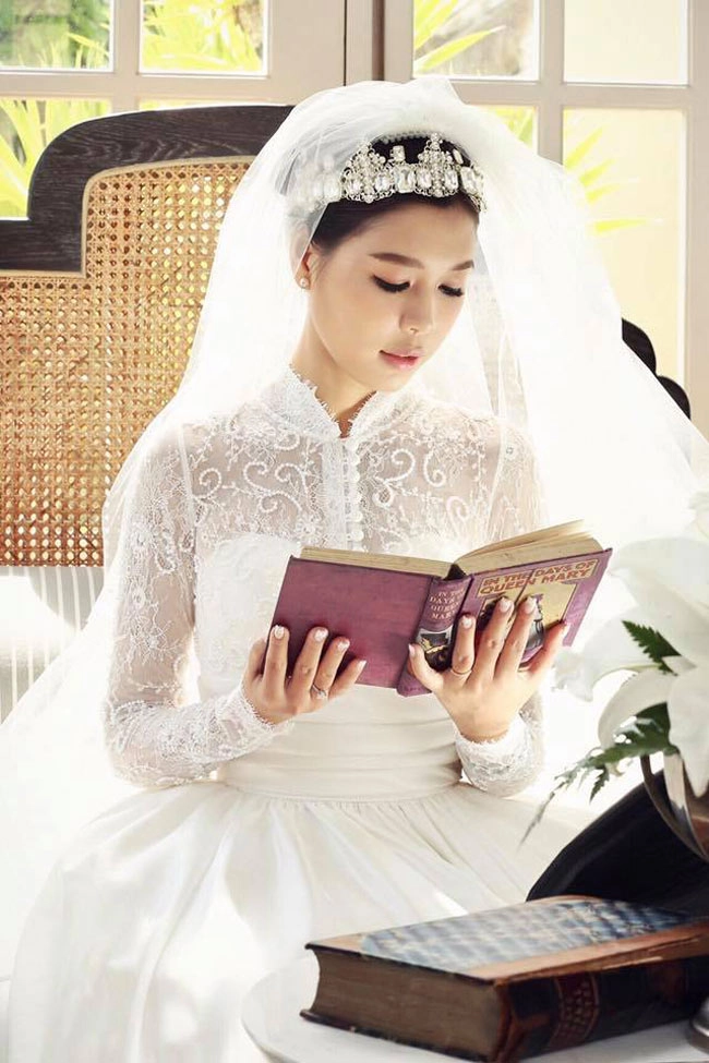 Nhan sắc và phong cách đáng ngưỡng mộ của vợ sắp cưới btv quang minh