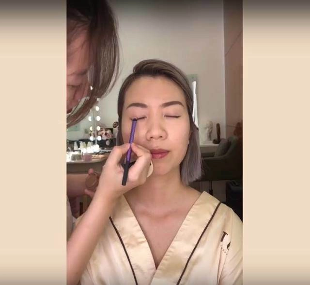 Những bước trang điểm cực dễ mà lại hiệu quả cho da nhờn dầu mà nàng cần biết