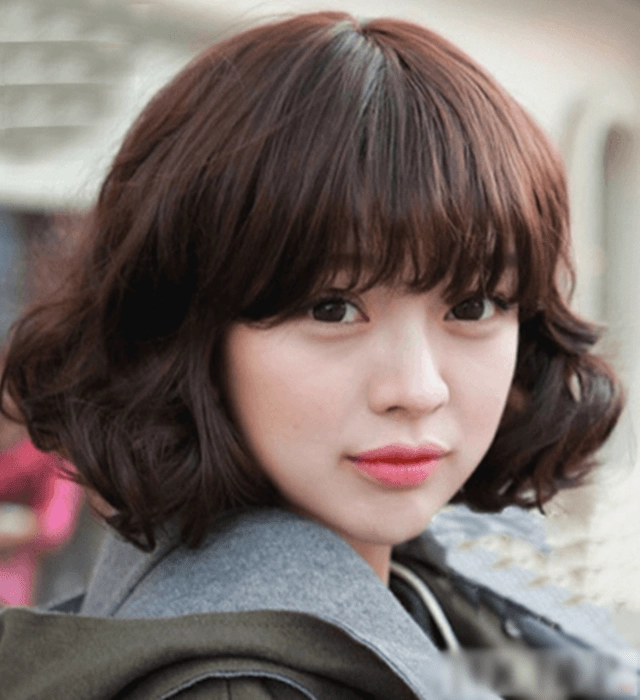 Những kiểu tóc xoăn ngắn thịnh hành nhất 2019 chị em nên thử