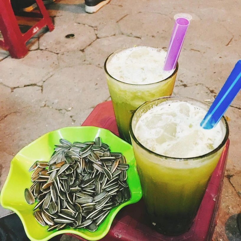 Những món giải nhiệt ăn vào đến đâu lạnh sướng tê người đến đó ở hn không quá 20 nghìn