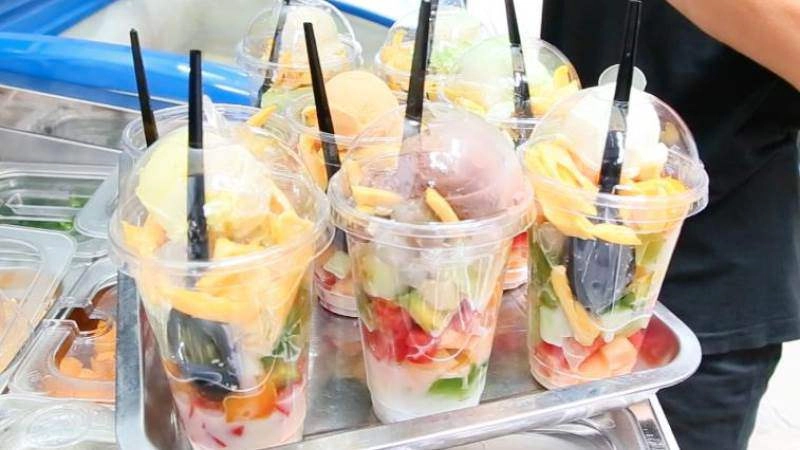 Những món giải nhiệt ăn vào đến đâu lạnh sướng tê người đến đó ở hn không quá 20 nghìn
