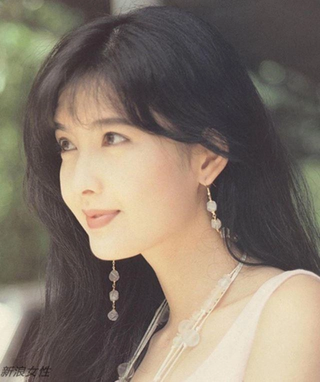 Những mỹ nhân màn ảnh nhỏ từng bị chồng phản bội vẫn vực dậy và toả sáng nhan sắc