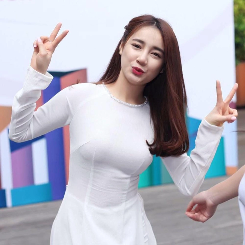 Những mỹ nhân sở hữu cơ bụng số 11 cực phẩm nhã phương elly trần đánh bại ngọc trinh vì