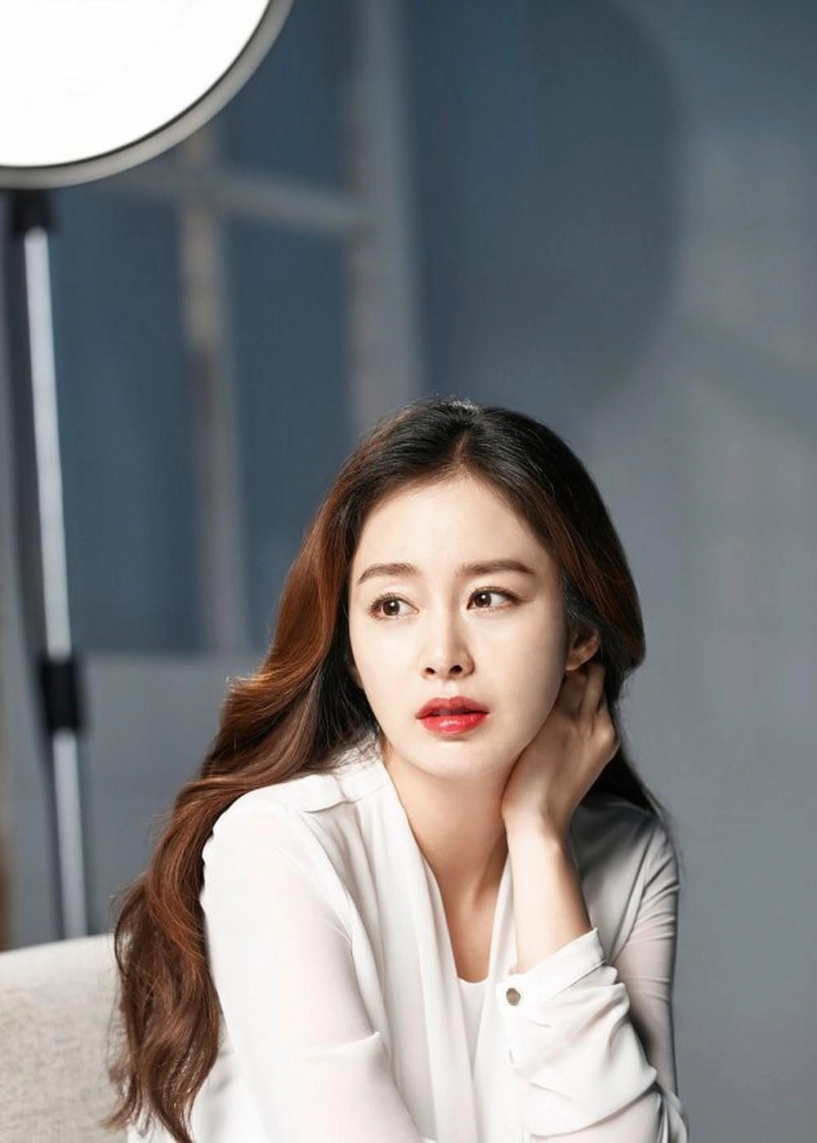 Những nhan sắc thuộc hàng quốc bảo hàn - trung có khi cũng muốn giấu nhẹm đi hình ảnh này