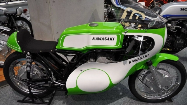Những pkl cổ điển của kawasaki giá như siêu xe