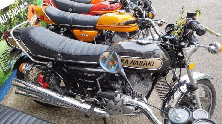 Những pkl cổ điển của kawasaki giá như siêu xe