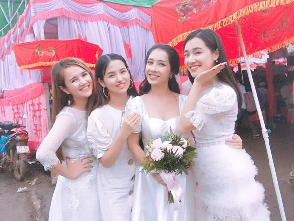 Những thúy vân -thúy kiều hot nhất showbiz nhờ nhan sắc chị em nhã phương chưa bằng cặp thứ 5