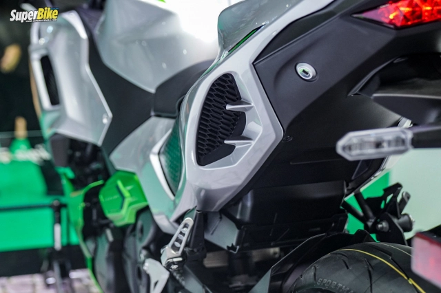 Ninja 7 hev - mẫu sportbike hybrid đầu tiên trên thế giới chính thức trình làng thị trường đông nam