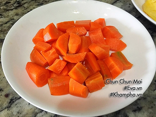 Nước ép dứa - cà rốt thơm ngon mát lạnh giải nhiệt ngày hè